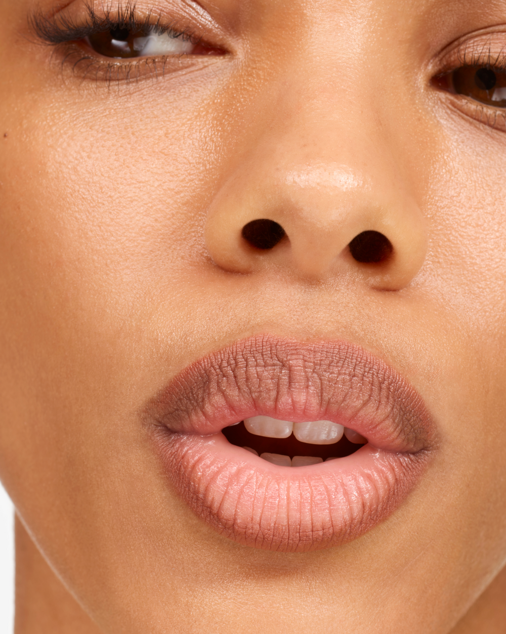 SRC_714CFC426CCA2D51 Lip Line