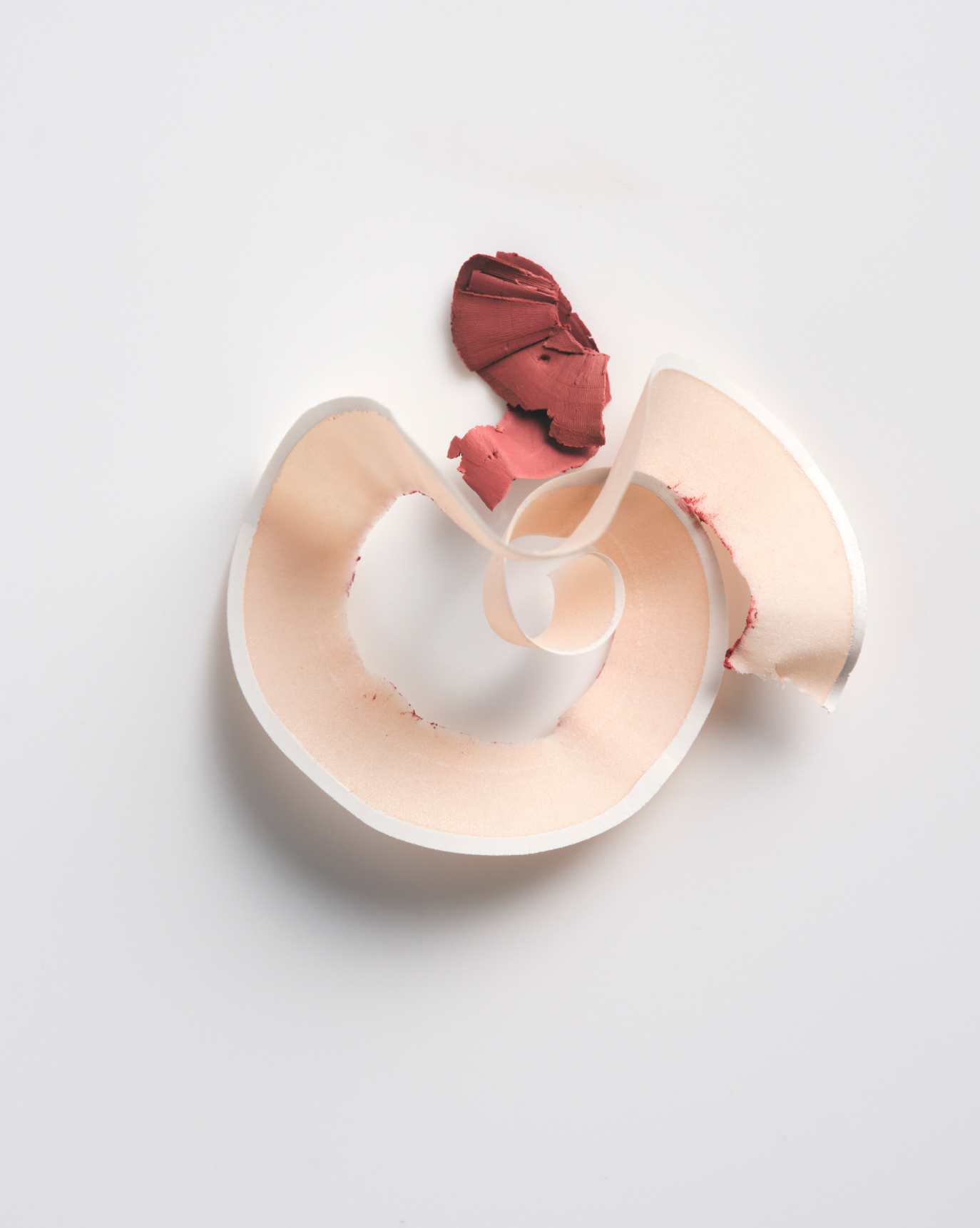 SRC_D7DCAED722D83B84 Lip Line