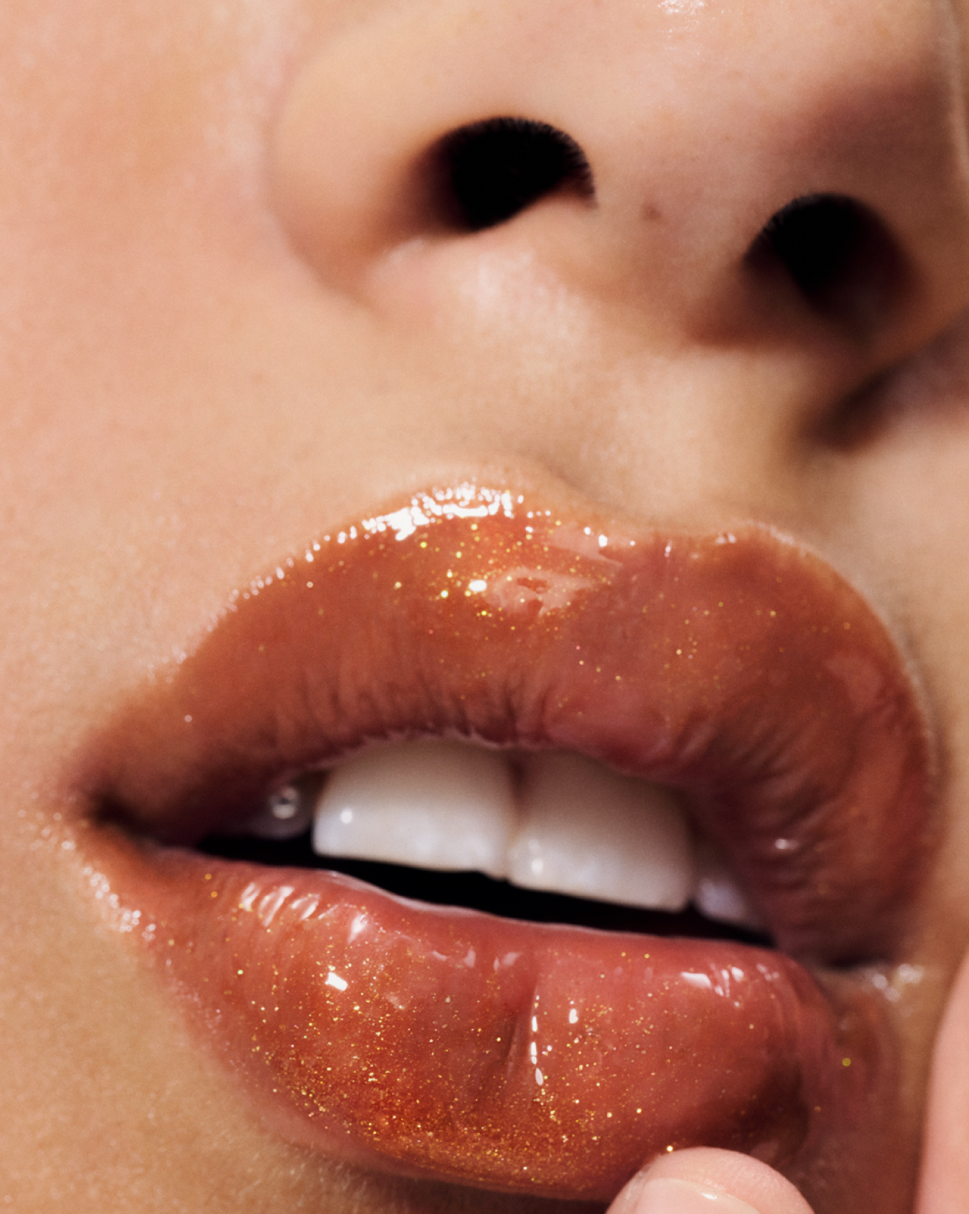 SRC_AFBD8365BABB3A46 Lip Gloss